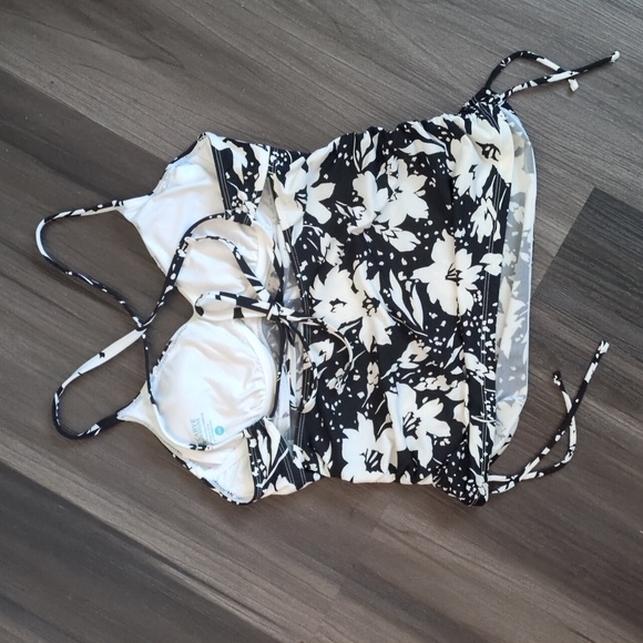 Carve Designs Camari swim top tankini size 34C - Picture 3 of 7